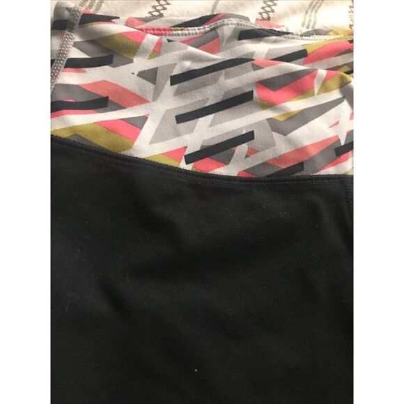 Fabletics Leggings Sz Small Knee Length Printed Pink Print Women's N - Picture 2 of 8